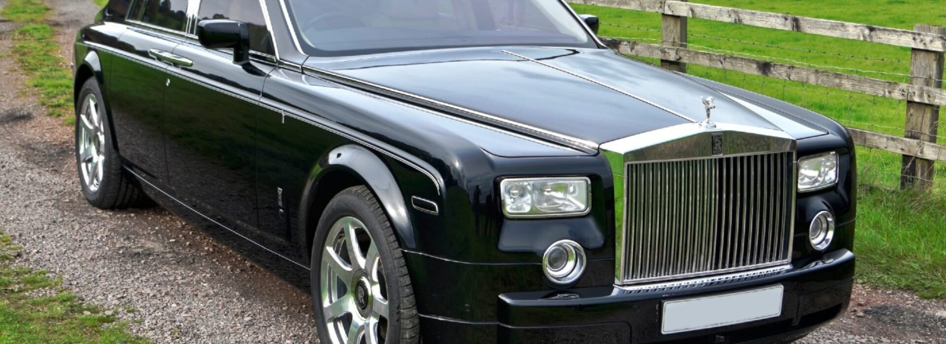 Rolls Royce Phantom wedding car